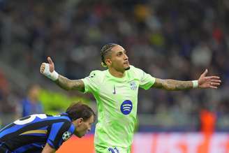 Raphinha comemora gol contra a Inter de Milão