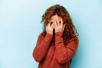 A fobia social pode causar um sentimento mais intenso do que a timidez