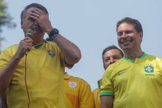 Jair Bolsonaro e Alexandre Ramagem em ato na zona norte do Rio de Janeiro no ano passado