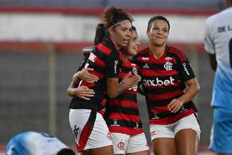 Cristiane marca pelo Flamengo no Brasileirão Feminino, contra o Real Brasília