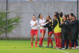 Jogadoras das Bragantinas. 