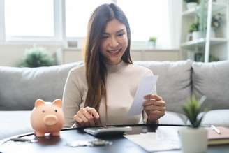 A organização das finanças é essencial para evitar o endividamento