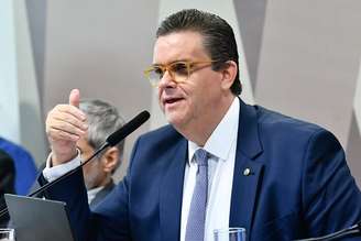 O ministro da Previdência, Wolney Queiroz, durante sessão da Comissão de Transparência, Governança, Fiscalização e Controle e Defesa do Consumidor (CTFC) do Senado