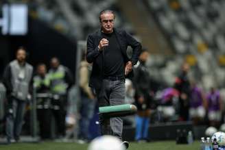 Cuca vibra com vitória do Atlético. 