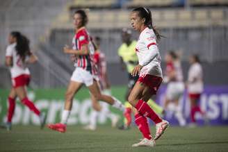 Atleta Stella Terra durante partida contra o São Paulo