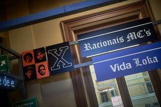 Exposição sobre a trajetória do Racionais MCs é um marco na carreira do grupo, mesmo diante dos prêmios e do reconhecimento internacional.