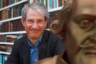 O advogado, professor e escritor José Roberto de Castro Neves foi eleito imortal da ABL.