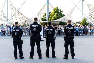 Policiais atuam na segurança antes de final da Liga dos Campeões