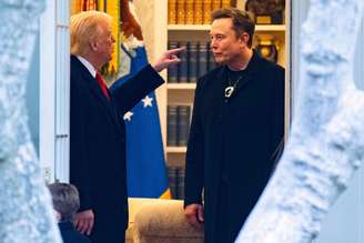 Trump e Musk estão trocando alfinetadas nas redes sociais