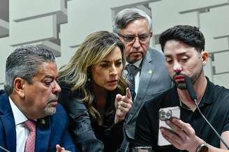 O influenciador Rico Melquíades durante depoimento na CPI das Bets