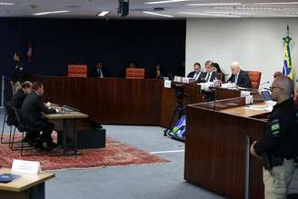 Mauro Cid respondeu aos questionamentos de Moraes