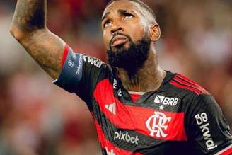 Gerson em ação pelo Flamengo