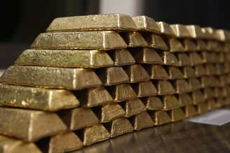 Bolsas despencam, ouro e petróleo disparam após ataque de Israel contra o Irã