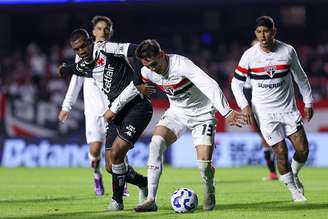 Enzo Diaz, do São Paulo, em jogo contra o Vasco