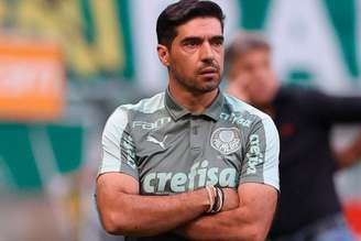 Abel Ferreira, técnico do Palmeiras, na beira do campo