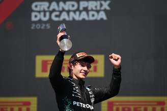 Kimi Antonelli celebra seu primeiro pódio na Fórmula 1 no Canadá