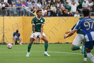 Richard Rios lamenta lance perdido pelo Palmeiras