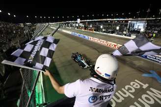 Kirkwood conquista sua 3° vitória em 2025