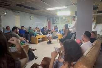 Políticos brasileiros ficaram em bunker em Israel