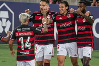 Elenco do Flamengo em ação