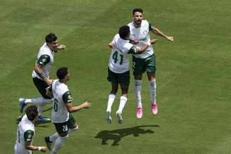 Jogadores do Palmeiras comemoram gol contra o Al Ahly