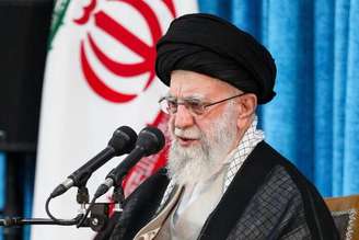 Ali Khamenei está refugiado em bunker