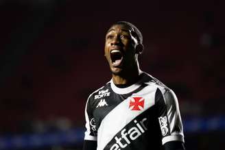 Rayan, atacante do Vasco