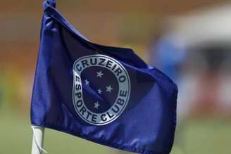 Bandeirinha de escanteio do Cruzeiro