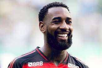 Gerson em campo pelo Flamengo