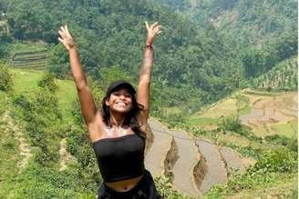 A brasileira Juliana Marins caiu no vulcão Rinjani, na Indonésia, enquanto fazia uma trilha. Equipes tentam fazer o resgate.