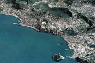 Imagem de satélite da área de Campi Flegrei, no sul da Itália