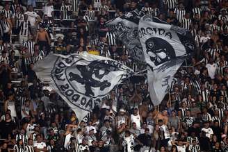 Torcida do Botafogo no Estadio Nilton Santos 