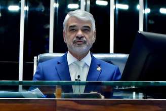 Senador Humberto Costa ocupa temporariamente a presidência do PT