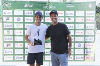 Henrique Mello e Eduardo Frick na premiação 