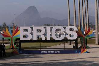 Começou neste domingo (6), o encontro de cúpula do BRICS, que conta com a presença de vinte países.