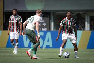 Ariás em ação contra o Chelsea pelo Fluminense