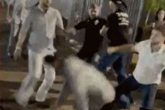 Grupo agrediu homem durante show em Água Boa, no Mato Grosso. Vereador foi denunciado com amigos por agressão