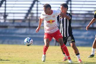 Caíque Valencio, jogador do time sub-17 do Red Bull Bragantino. 