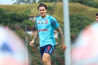 Filipe Luís detona Pedro após deixar atacante fora do banco do Flamengo: 'Lamentável, beirou o ridículo'