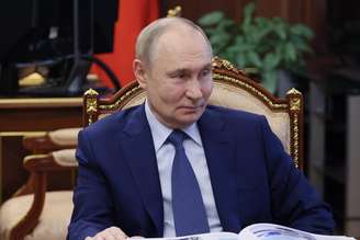 Putin teria adotado posicionamento mais rígido contra Irã após guerra com Israel