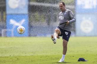 Rogério Ceni Treinado no CT (Fotos: Rafael Rodrigues / EC Bahia)