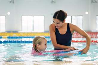 A prática regular da natação contribui significativamente para o fortalecimento do sistema respiratório das crianças