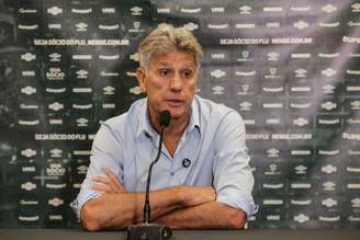 Renato Gaúcho na Neoquímica Arena (FOTO: LUCAS MERÇON / FLUMINENSE F.C.)