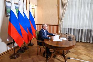 Sanções visam pressionar presidente russo, Vladimir Putin, a encerrar guerra na Ucrânia