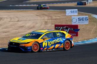 Cesar Ramos subiu ao pódio na sprint neste sábado (19) no Velocitta