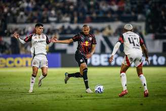 Jhon Jhon, jogador do Red Bull Bragantino. 