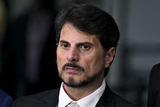 Senador Marcos do Val (Podemos-ES) viaja aos EUA apesar de restrições e tem contas, cartões e PIX bloqueados por Moraes