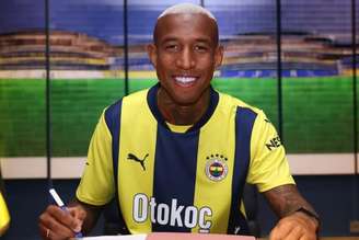 Anderson Talisca, meia-atacante do Fenerbahçe