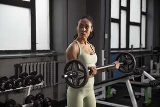 Entenda os riscos de treinar em jejum