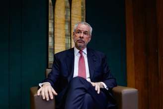 André Corrêa do Lago, presidente da COP-30, afirma que países pediram mudança de local da conferência por conta de preços de hotéis em Belém.